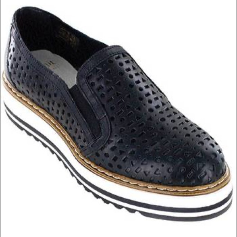 Summit white mountain leather Braxton platform